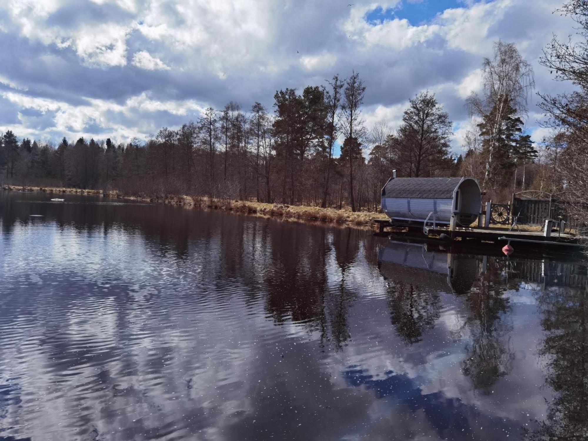 Villa Kaggestorps Gard Hjo Esterno foto